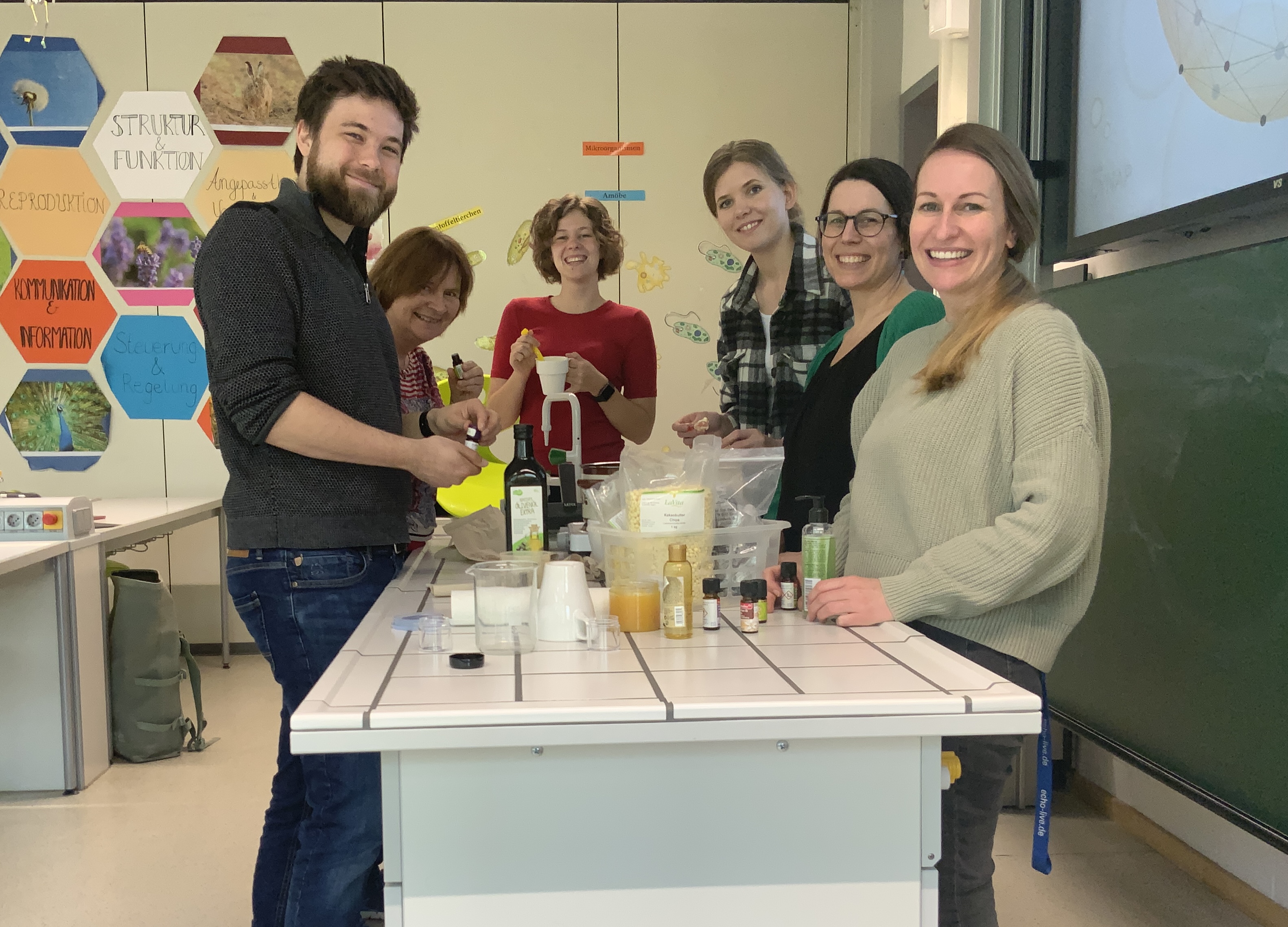 files/Fotos/Seminar/Biologie/Wiese/wiese2.jpg